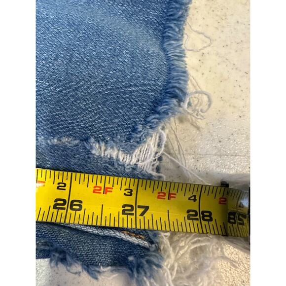 Good American Straight Leg Dart Back Pocket Jeans - Picture 9 of 11